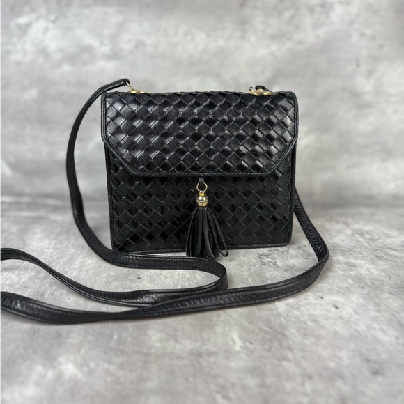 Vintage Talbots Woven Black Crossbody Bag – Made in Korea, Gold Hardware - Picture 1 of 5